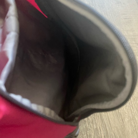 UNDER ARMOUR DUFFEL - Picture 7 of 7